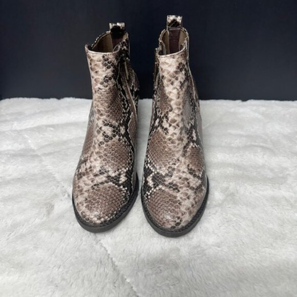 Blondo Waterproof Ankle Boots With Heel Zip Closure Size 8 - Picture 10 of 11